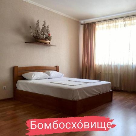 Apartments & Vernissage On Kostandi Street Одеса Екстериор снимка